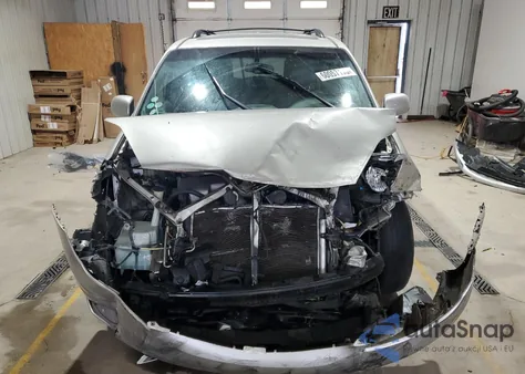 2010 Toyota Sienna Xle from USA, damaged, VIN 5TDYK4CC9AS342961